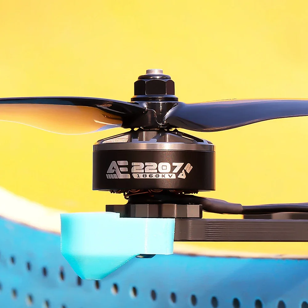 4 adet AxisFlying AE2207 V2 18 - 5 Inch Propeller incelemesi ve fiyatı